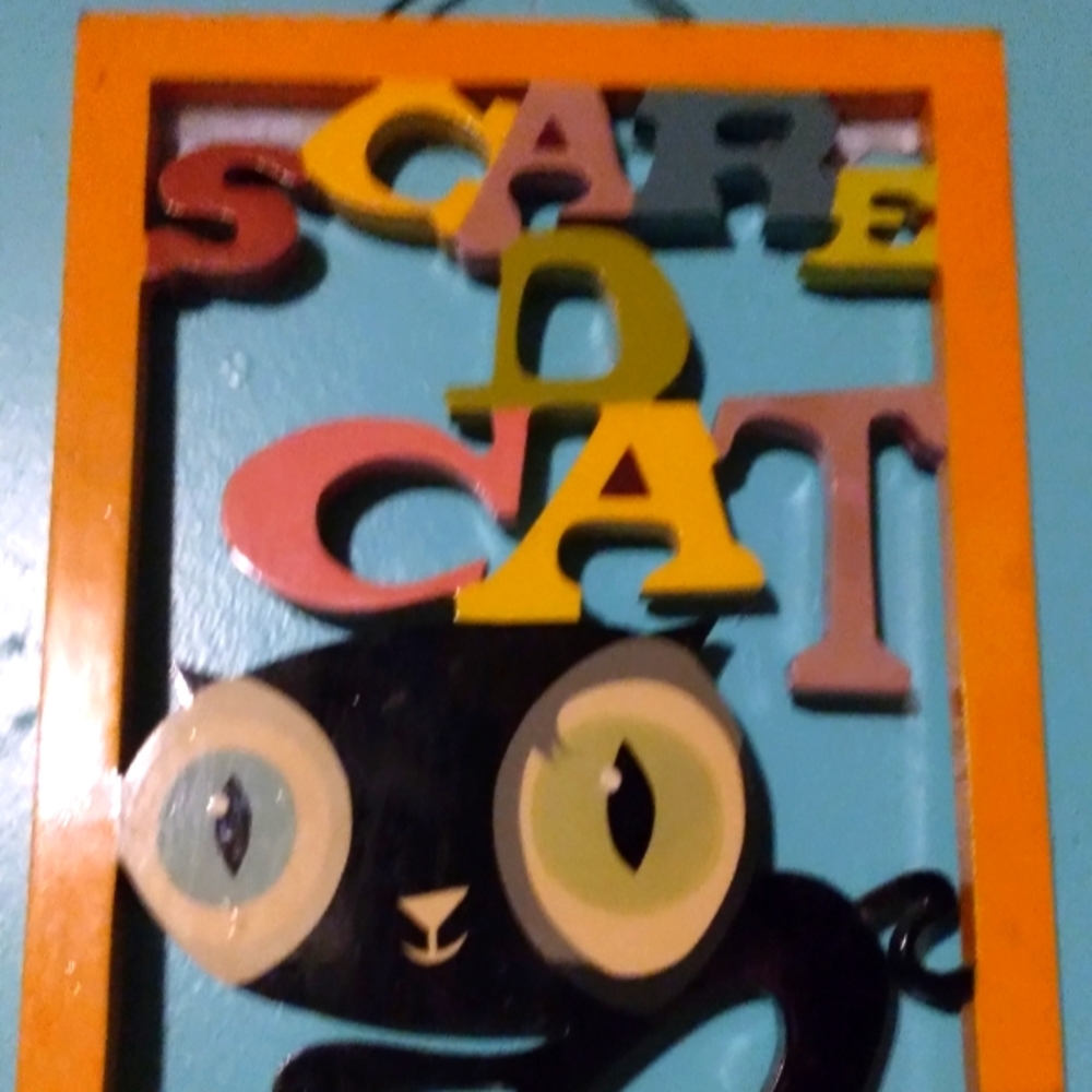 Scare D Cat Wall Art Cute As Can Be